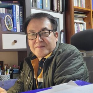 어느날서재에서